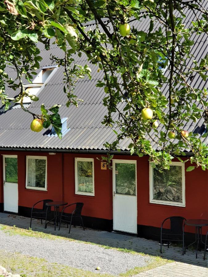Pyttegarden Apartments Gudhjem Exterior foto